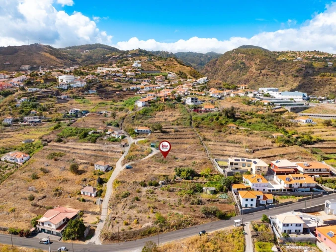 Terreno para Venda em Caniço Foto 11