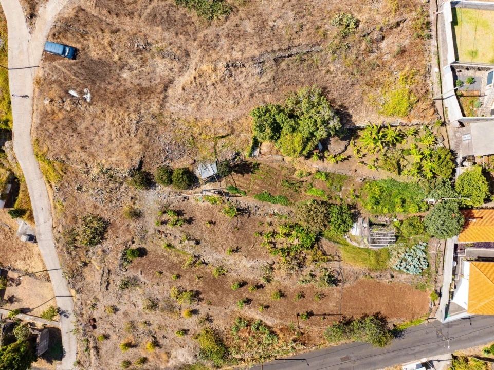 Terreno para Venda em Caniço Foto 10