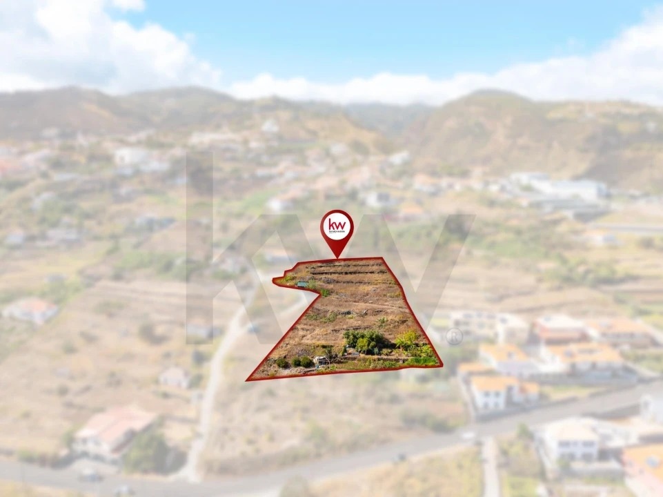 Terreno para Venda em Caniço Foto 17