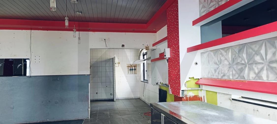 Loja para Arrendamento em Romeira e Várzea Foto 12