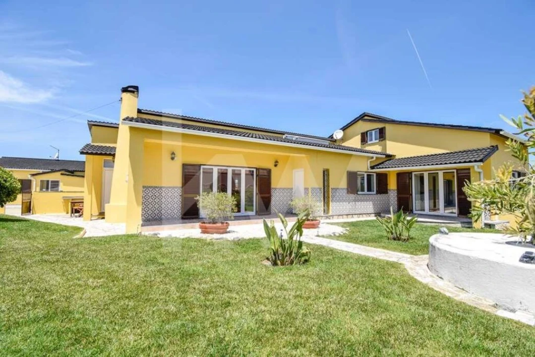 Moradia T4 para Venda em Santa Maria e São Miguel, São Martinho, São Pedro Penaferrim Foto 4