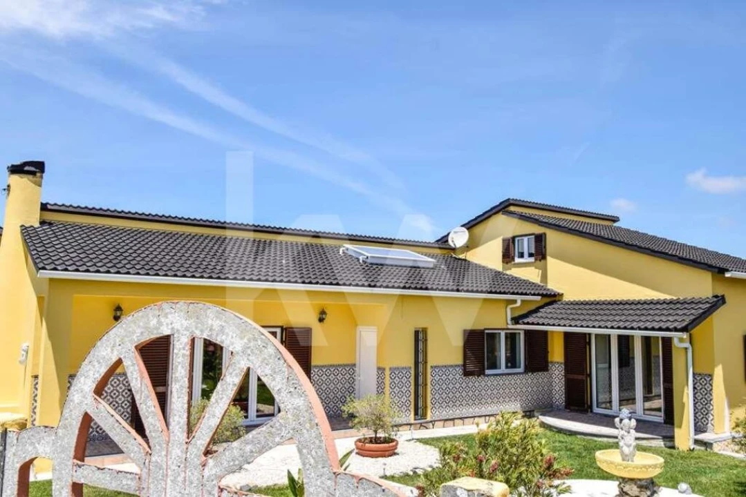 Moradia T4 para Venda em Santa Maria e São Miguel, São Martinho, São Pedro Penaferrim Foto 47