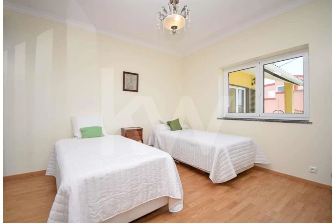 Moradia T4 para Venda em Santa Maria e São Miguel, São Martinho, São Pedro Penaferrim Foto 16