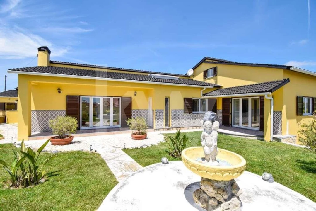 Moradia T4 para Venda em Santa Maria e São Miguel, São Martinho, São Pedro Penaferrim Foto 6