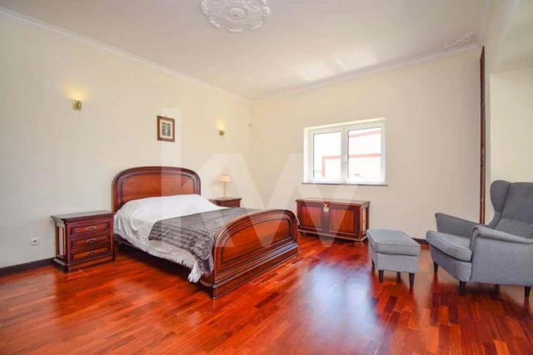 Moradia T4 para Venda em Santa Maria e São Miguel, São Martinho, São Pedro Penaferrim Foto 11