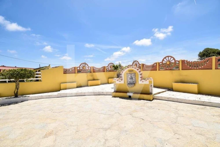 Moradia T4 para Venda em Santa Maria e São Miguel, São Martinho, São Pedro Penaferrim Foto 5