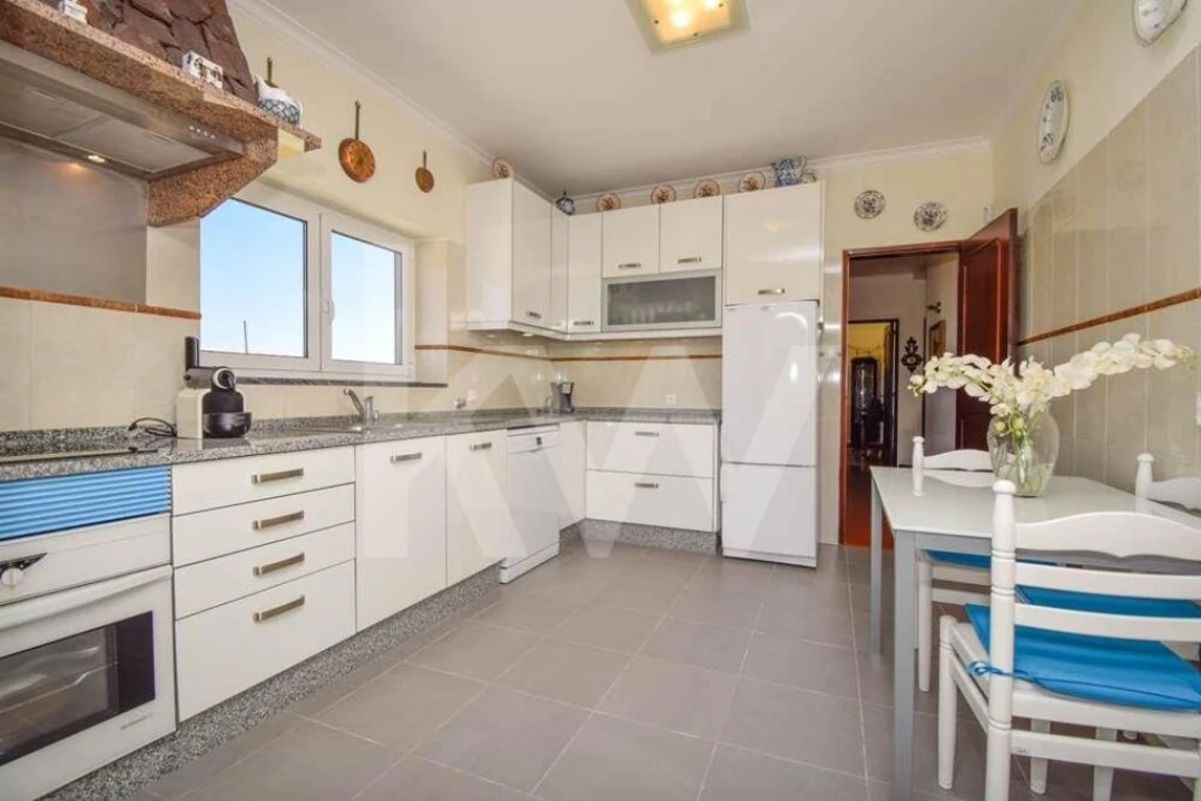 Moradia T4 para Venda em Santa Maria e São Miguel, São Martinho, São Pedro Penaferrim Foto 10