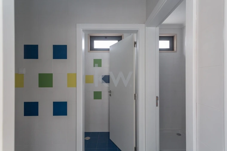 Loja para Venda em Carvoeira Foto 15