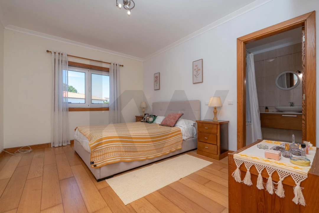 Moradia T4 para Venda em Poiares (Santo Andre) Foto 35