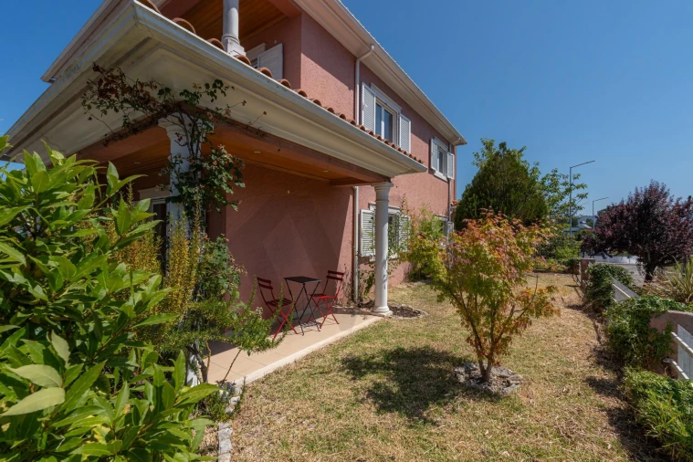 Moradia T4 para Venda em Poiares (Santo Andre) Foto 2