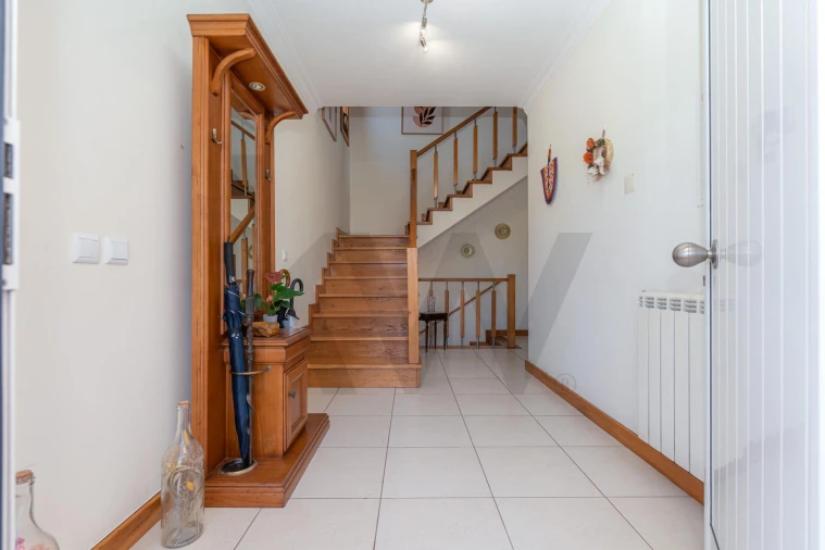 Moradia T4 para Venda em Poiares (Santo Andre) Foto 26