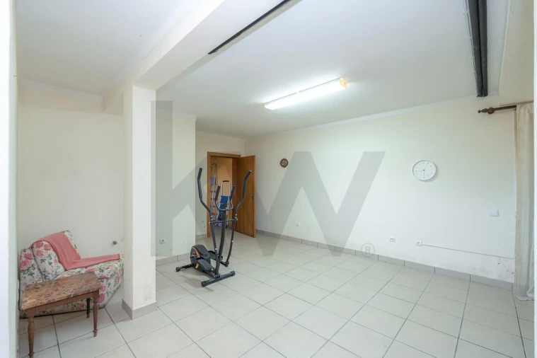 Moradia T4 para Venda em Poiares (Santo Andre) Foto 45