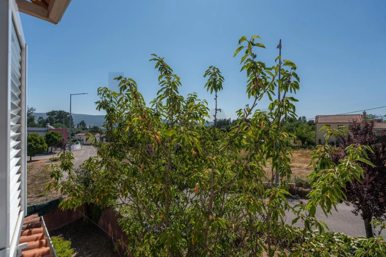 Moradia T4 para Venda em Poiares (Santo Andre) Foto 63