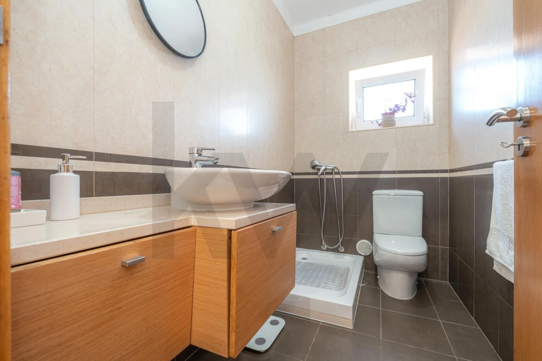 Moradia T4 para Venda em Poiares (Santo Andre) Foto 15