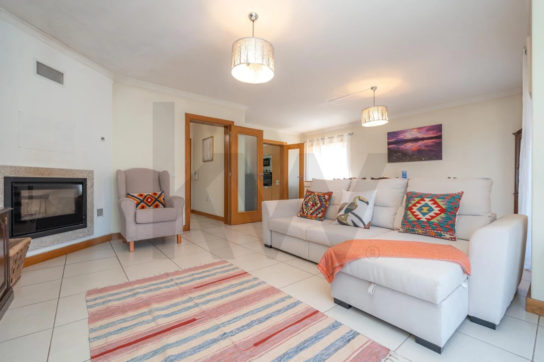 Moradia T4 para Venda em Poiares (Santo Andre) Foto 7