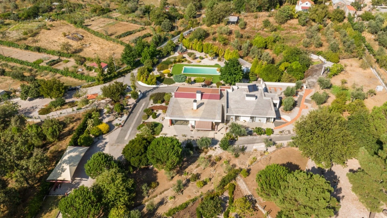 Quinta T5 para Venda em Lagos da Beira e Lajeosa Foto 47