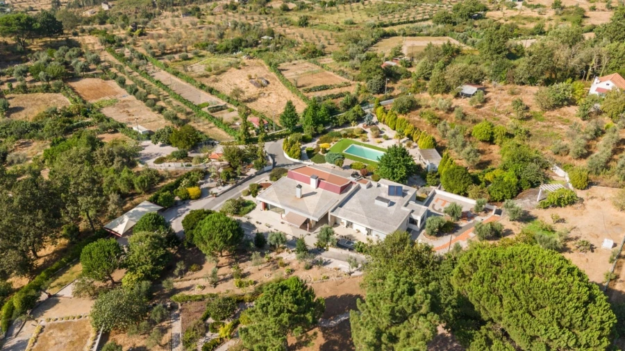 Quinta T5 para Venda em Lagos da Beira e Lajeosa Foto 46