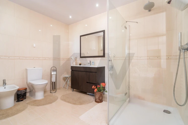 Quinta T5 para Venda em Lagos da Beira e Lajeosa Foto 18