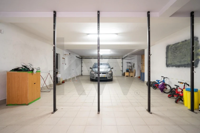 Quinta T5 para Venda em Lagos da Beira e Lajeosa Foto 34