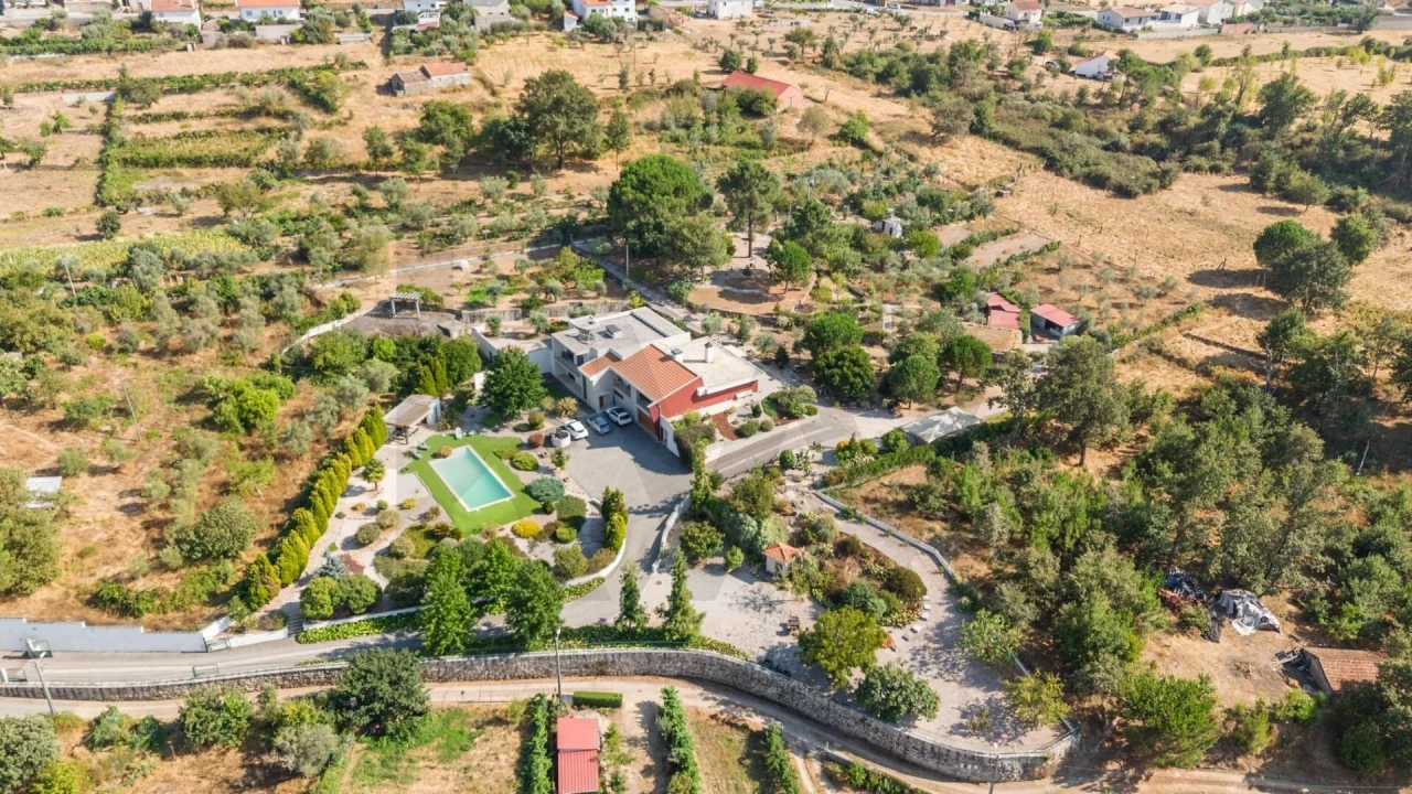 Quinta T5 para Venda em Lagos da Beira e Lajeosa Foto 50