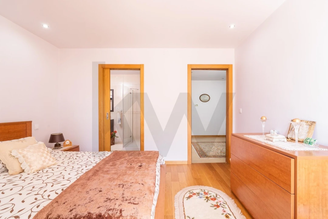 Quinta T5 para Venda em Lagos da Beira e Lajeosa Foto 17