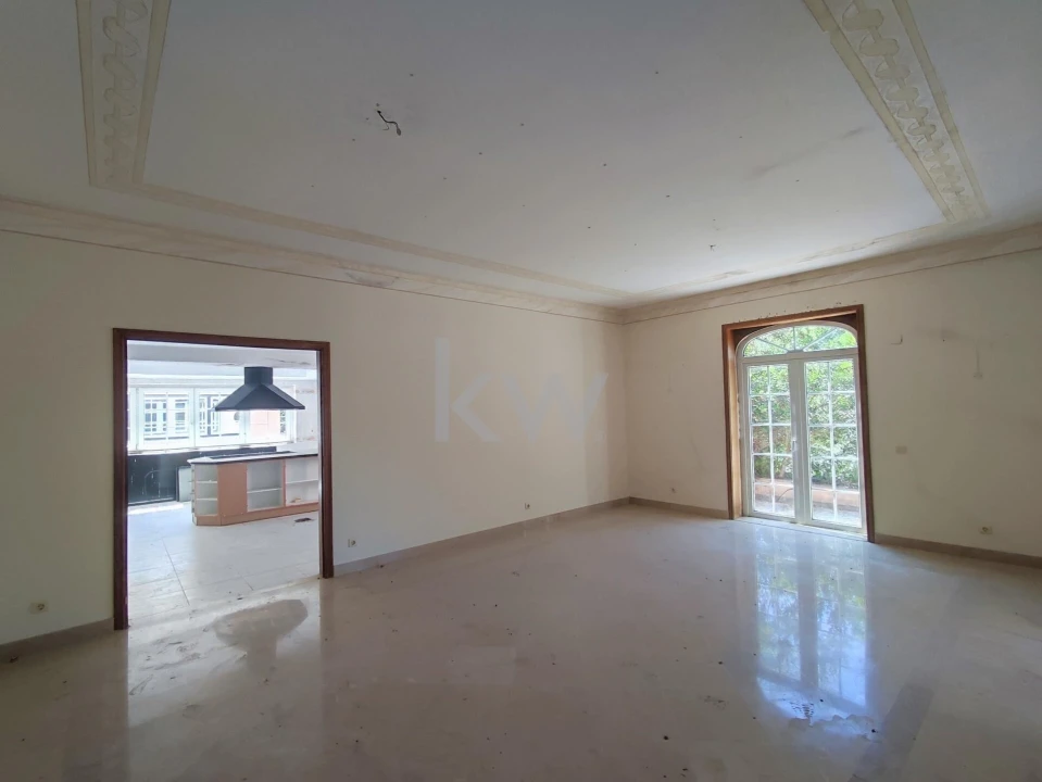 Moradia T5 para Venda em Queluz e Belas Foto 60