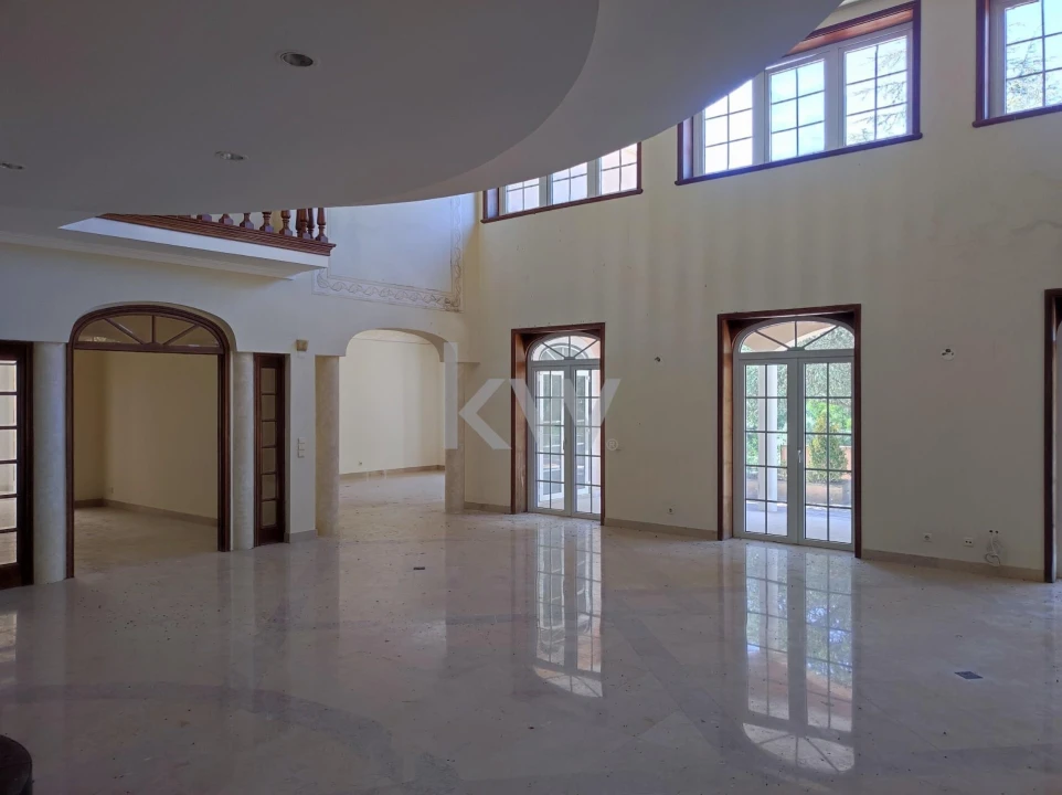 Moradia T5 para Venda em Queluz e Belas Foto 8