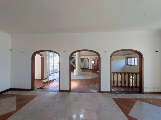 Moradia T5 para Venda em Queluz e Belas Foto 51