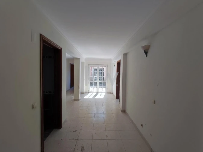 Moradia T5 para Venda em Queluz e Belas Foto 59