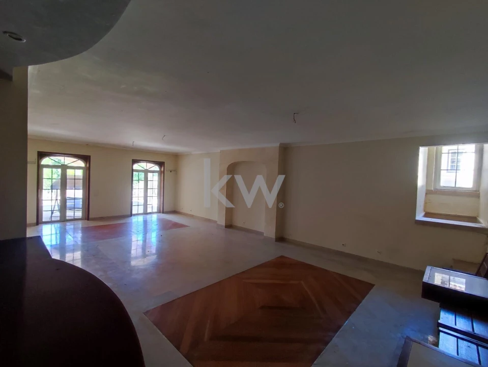 Moradia T5 para Venda em Queluz e Belas Foto 11