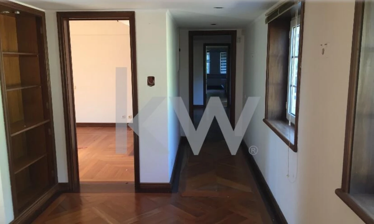 Moradia T5 para Venda em Queluz e Belas Foto 82