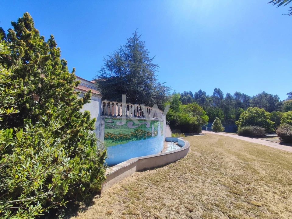 Moradia T5 para Venda em Queluz e Belas Foto 131