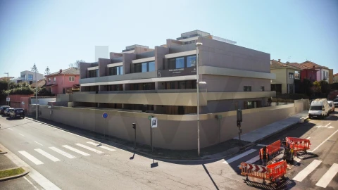 Apartamento T4 para Venda em Aldoar, Foz do Douro e Nevogilde