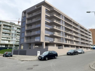 Apartamento T2 para Venda em Requeixo, Nossa Senhora de Fátima e Nariz