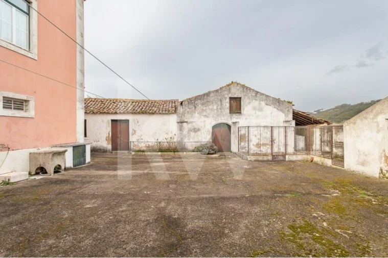 Moradia T5 para Venda em Tornada e Salir do Porto Foto 76