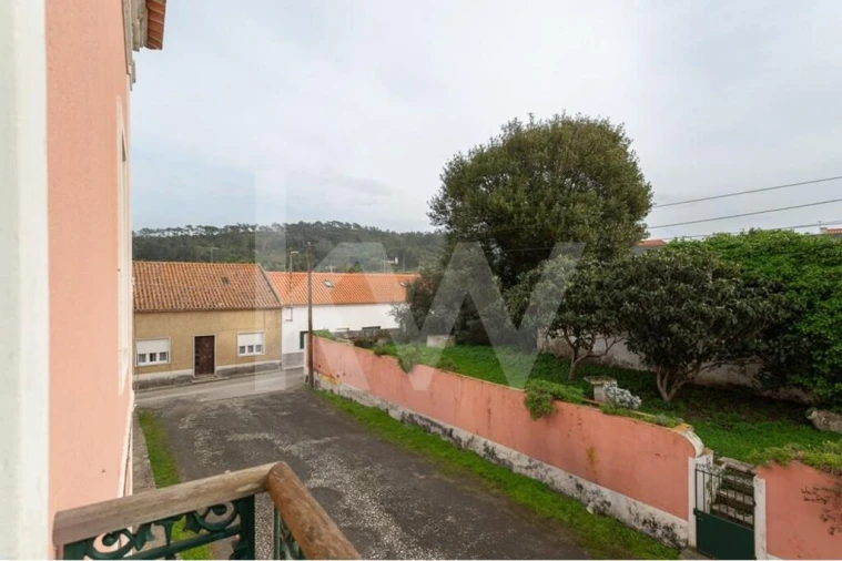 Moradia T5 para Venda em Tornada e Salir do Porto Foto 8