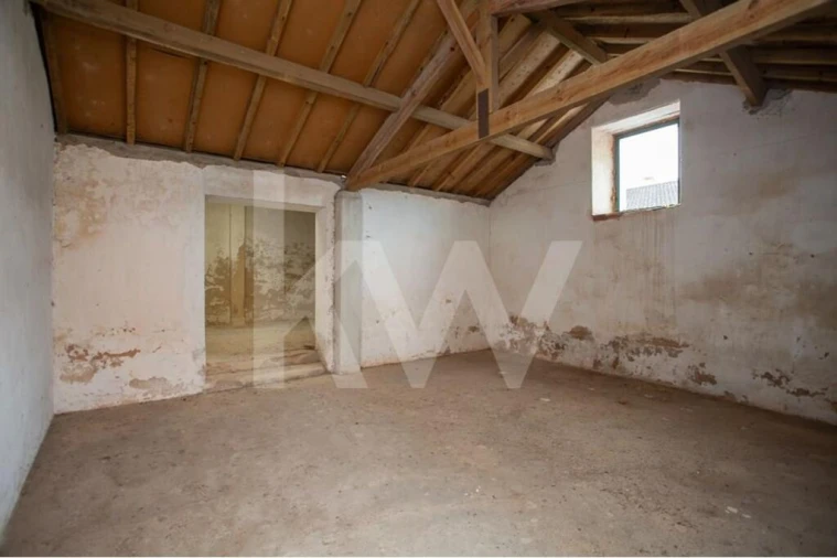 Moradia T5 para Venda em Tornada e Salir do Porto Foto 72