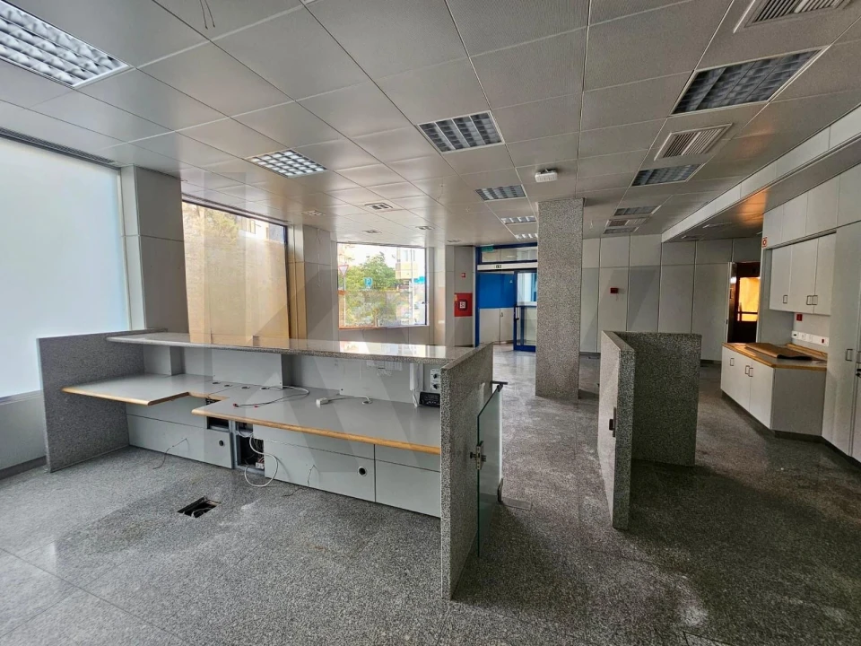 Loja para Venda em Costa da Caparica Foto 8