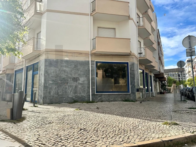 Loja para Venda em Costa da Caparica Foto 12