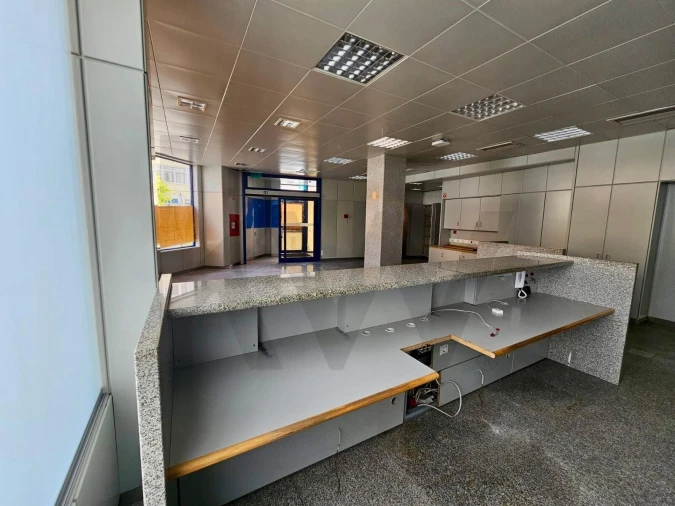 Loja para Venda em Costa da Caparica Foto 10