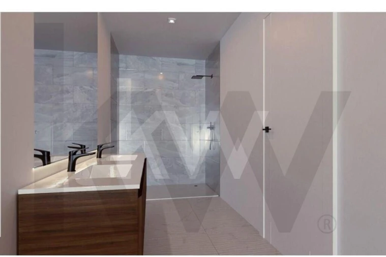 Moradia T3 para Venda em Caniço Foto 11