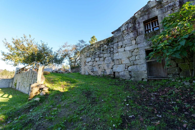 Quinta T2 para Venda em Talhadas Foto 9