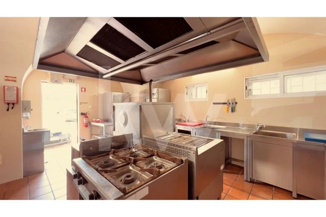 Loja para Venda em Beja (Santiago Maior e São João Baptista) Foto 16