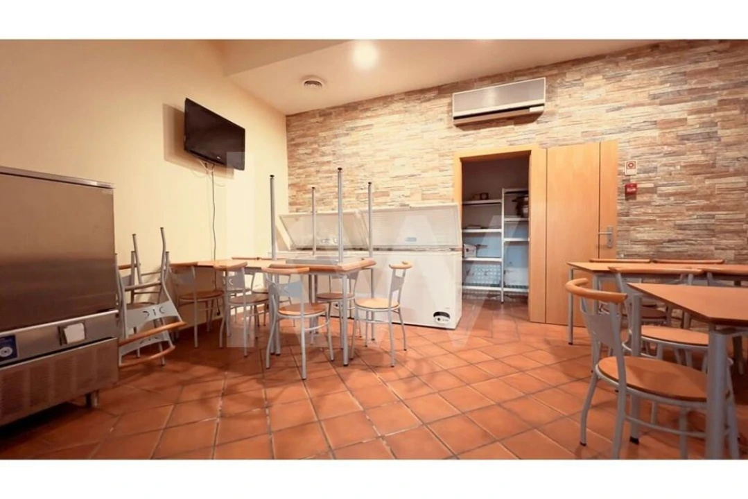 Loja para Venda em Beja (Santiago Maior e São João Baptista) Foto 9