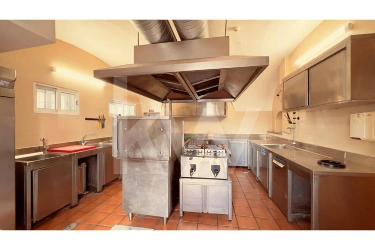 Loja para Venda em Beja (Santiago Maior e São João Baptista) Foto 14