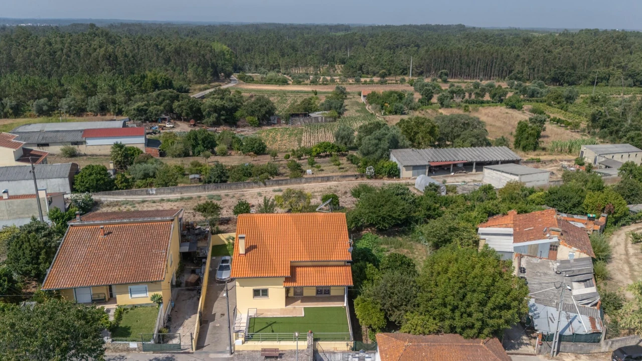 Moradia T3 para Venda em Cordinhã Foto 5