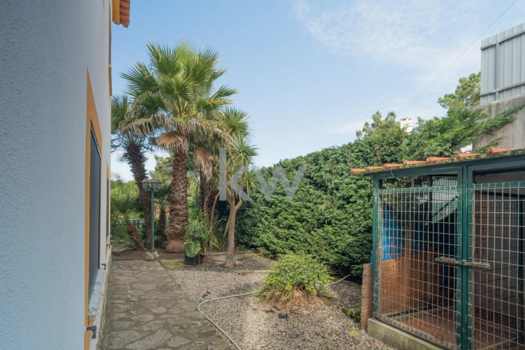 Moradia T5 para Venda em Vau Foto 46