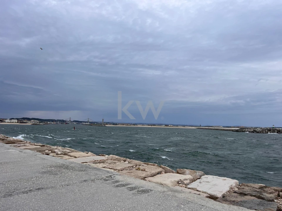 Terreno para Venda em Tavarede Foto 9