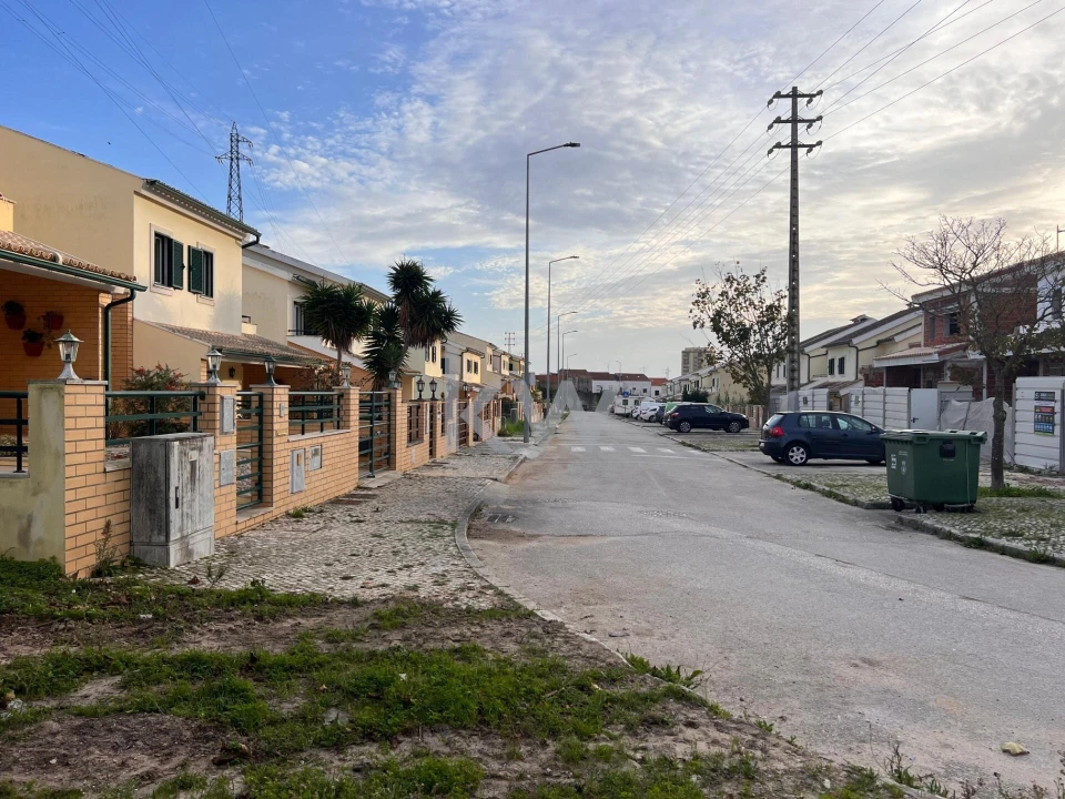 Terreno para Venda em Tavarede Foto 5