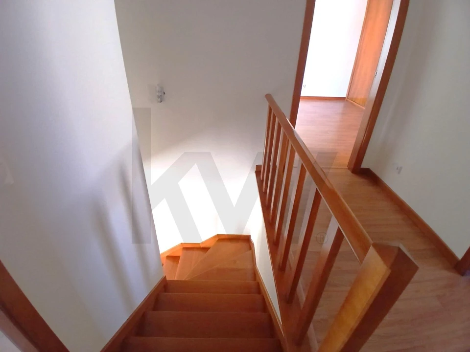 Moradia T3 para Venda em Santa Barbara Foto 24